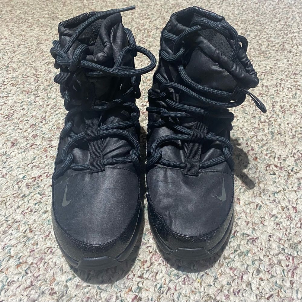 Nike Tanjun High Rise Triple Black Winter Boots Womens Size 6 - Picture 6 of 6